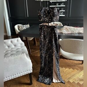Elegant Black Lace Prom Dress